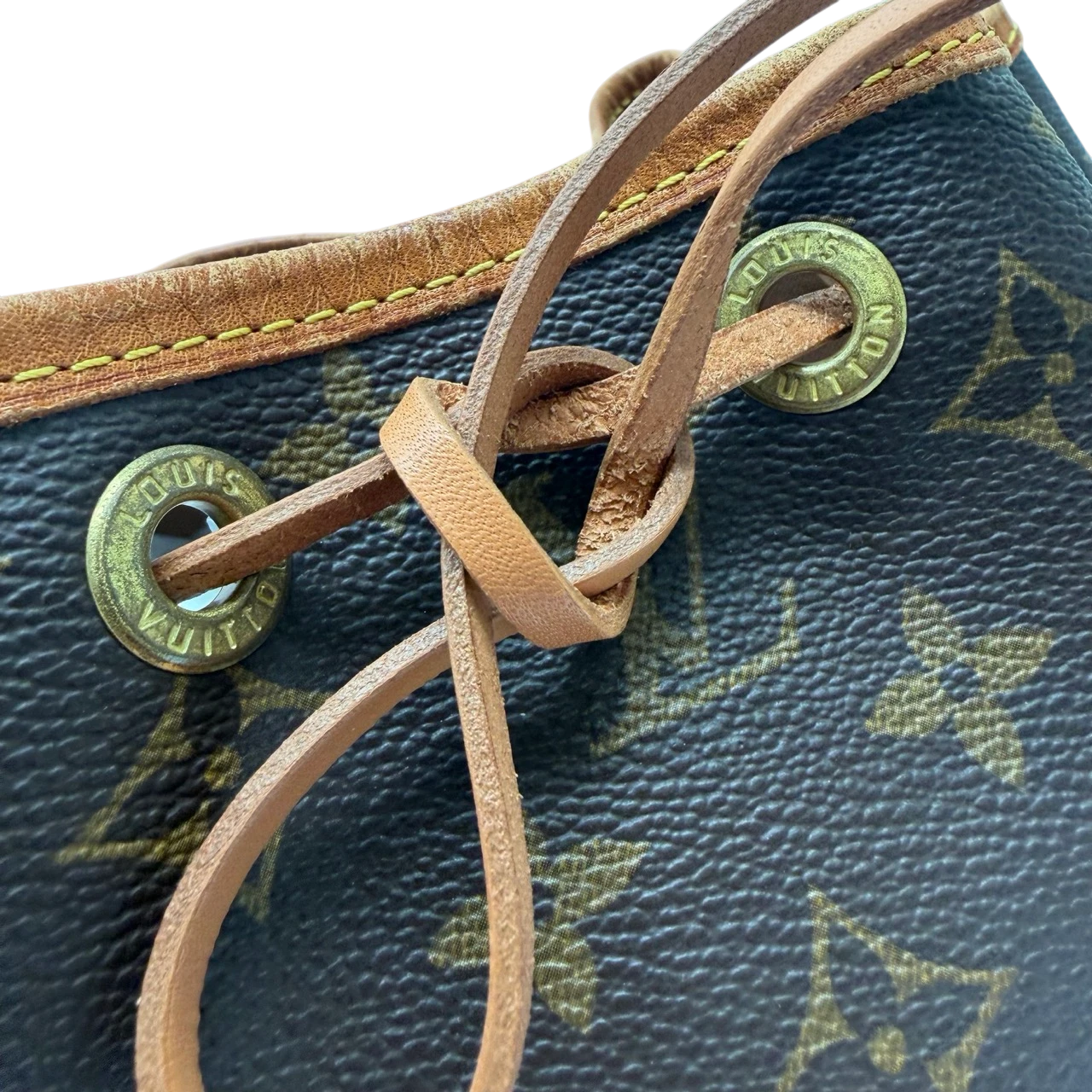 Louis Vuitton Schultertasche Sac Noé petit monogram braun