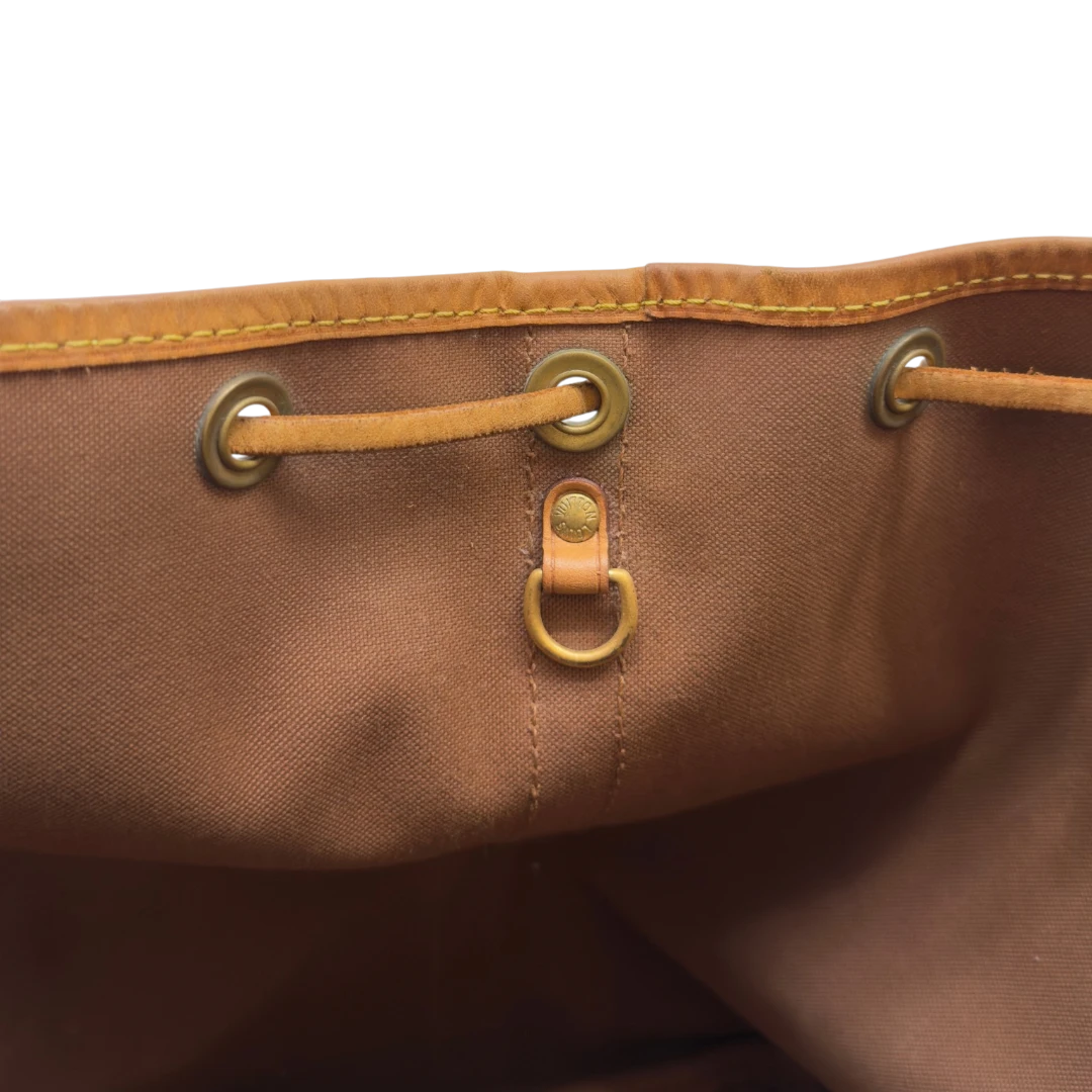 Louis Vuitton Schultertasche Sac Noé petit