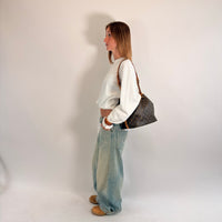 Louis Vuitton Schultertasche Sac Noé petit monogram braun