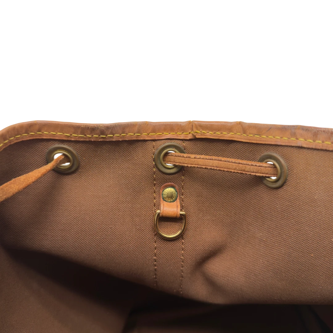 Louis Vuitton Schultertasche Sac Noé petit