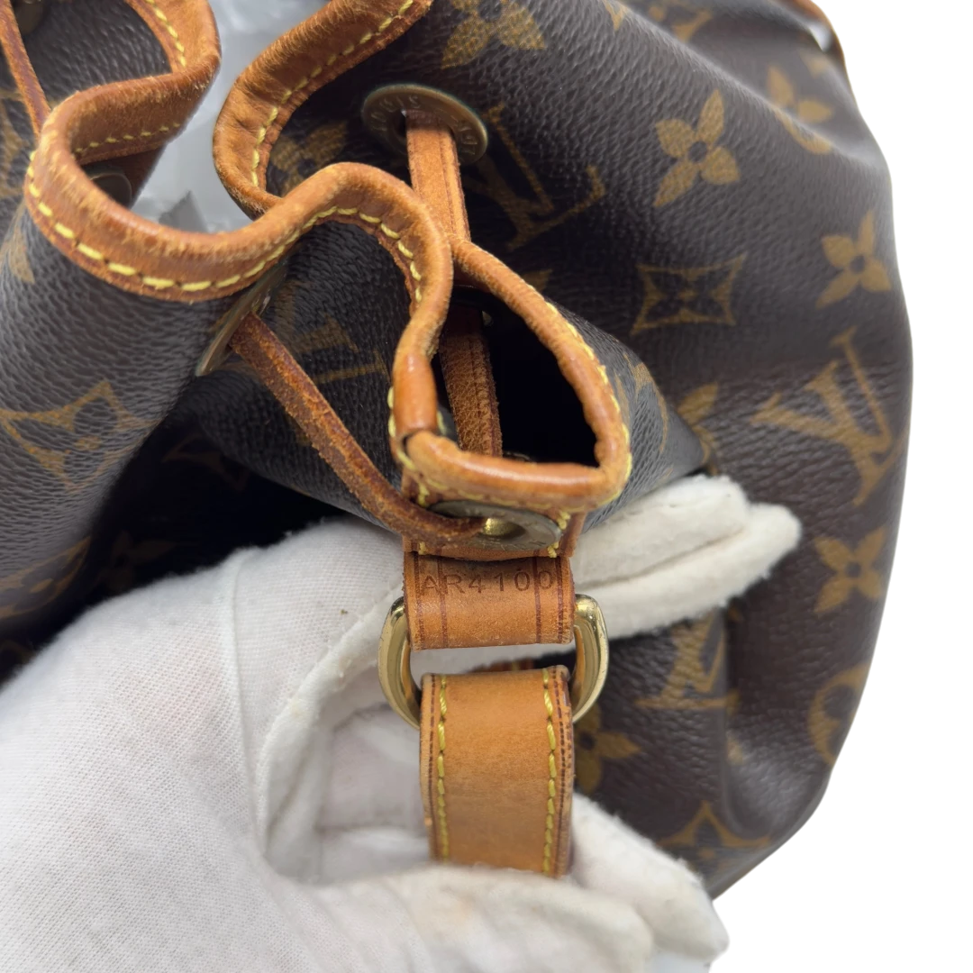 Louis Vuitton Schultertasche Sac Noé petit