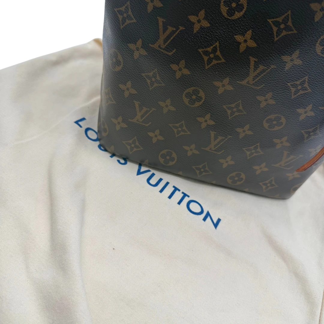 Louis Vuitton Schultertasche Sac Noé petit