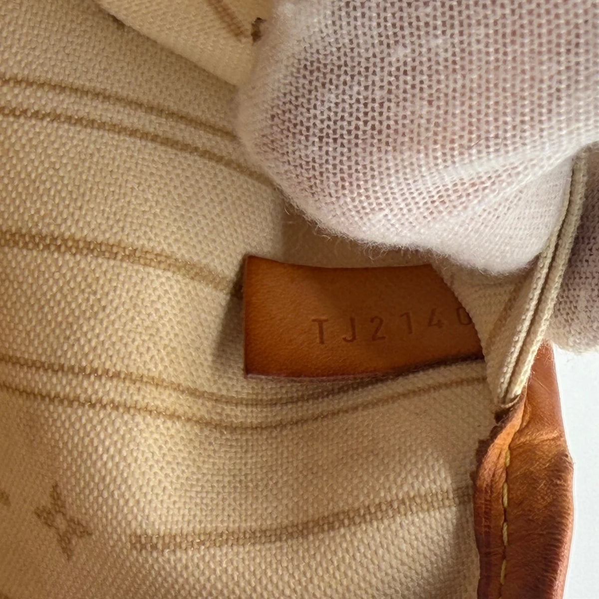 Louis Vuitton Shopper Neverfull GM Damier Azur weiß – Datumscode im Detail