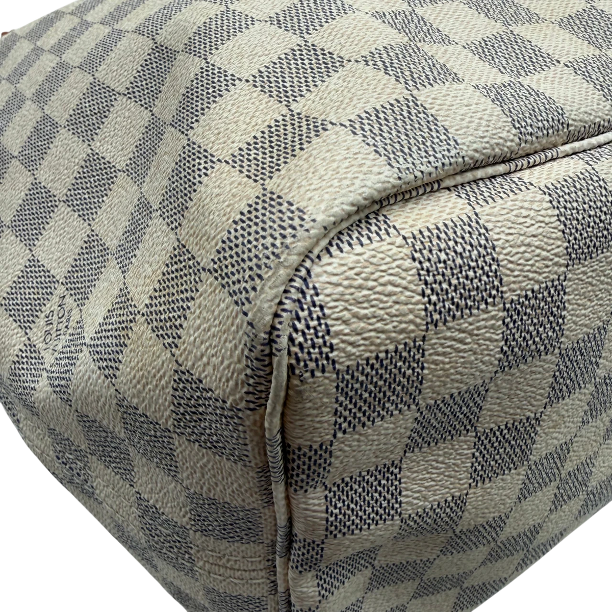 Louis Vuitton Shopper Neverfull GM Damier Azur weiß – Ecken im Detail