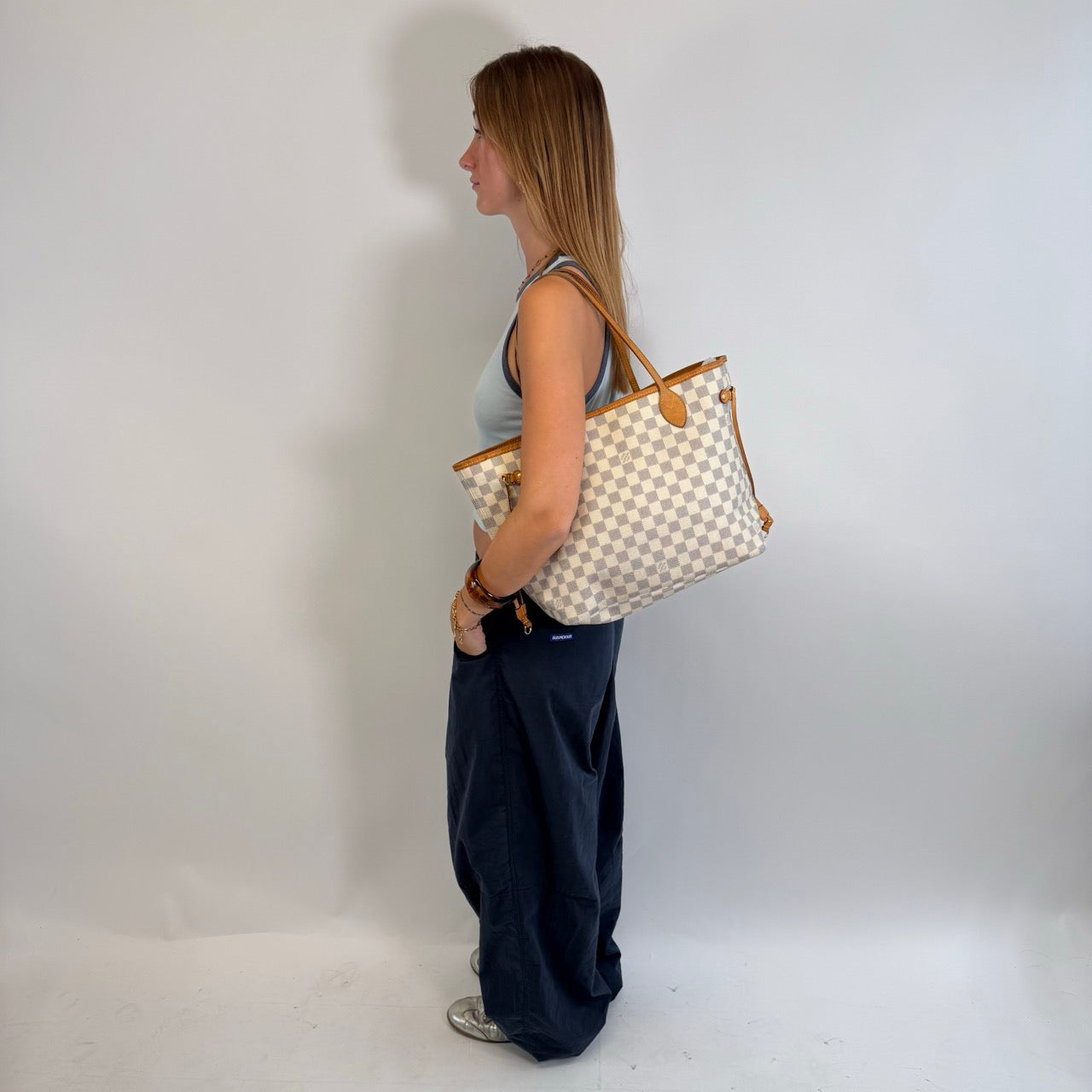 Louis Vuitton Shopper Neverfull MM Damier Azur weiß