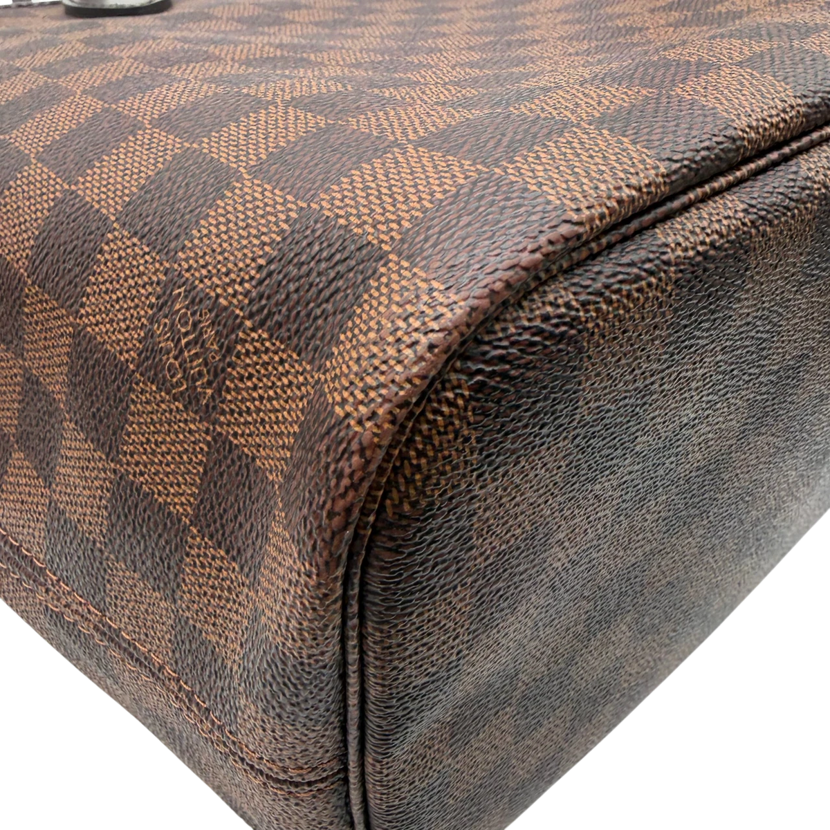 Louis Vuitton Shopper Neverfull MM Damier Ebene mit Clutch braun – Ecken im Detail
