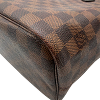 Louis Vuitton Shopper Neverfull MM Damier Ebene mit Clutch braun – Ecken im Detail