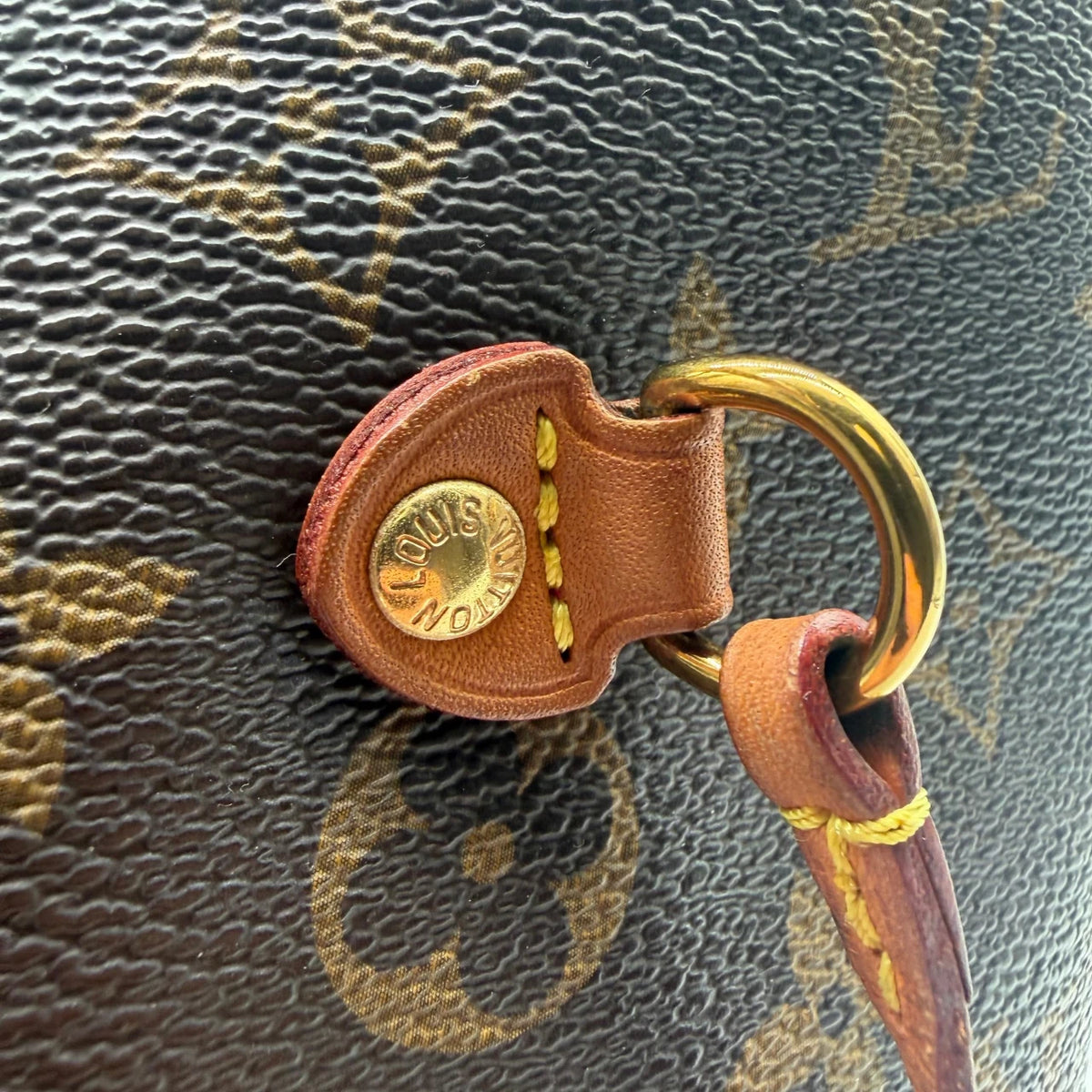 Louis Vuitton Shopper Neverfull MM mit Clutch monogram braun – Beschläge im Detail