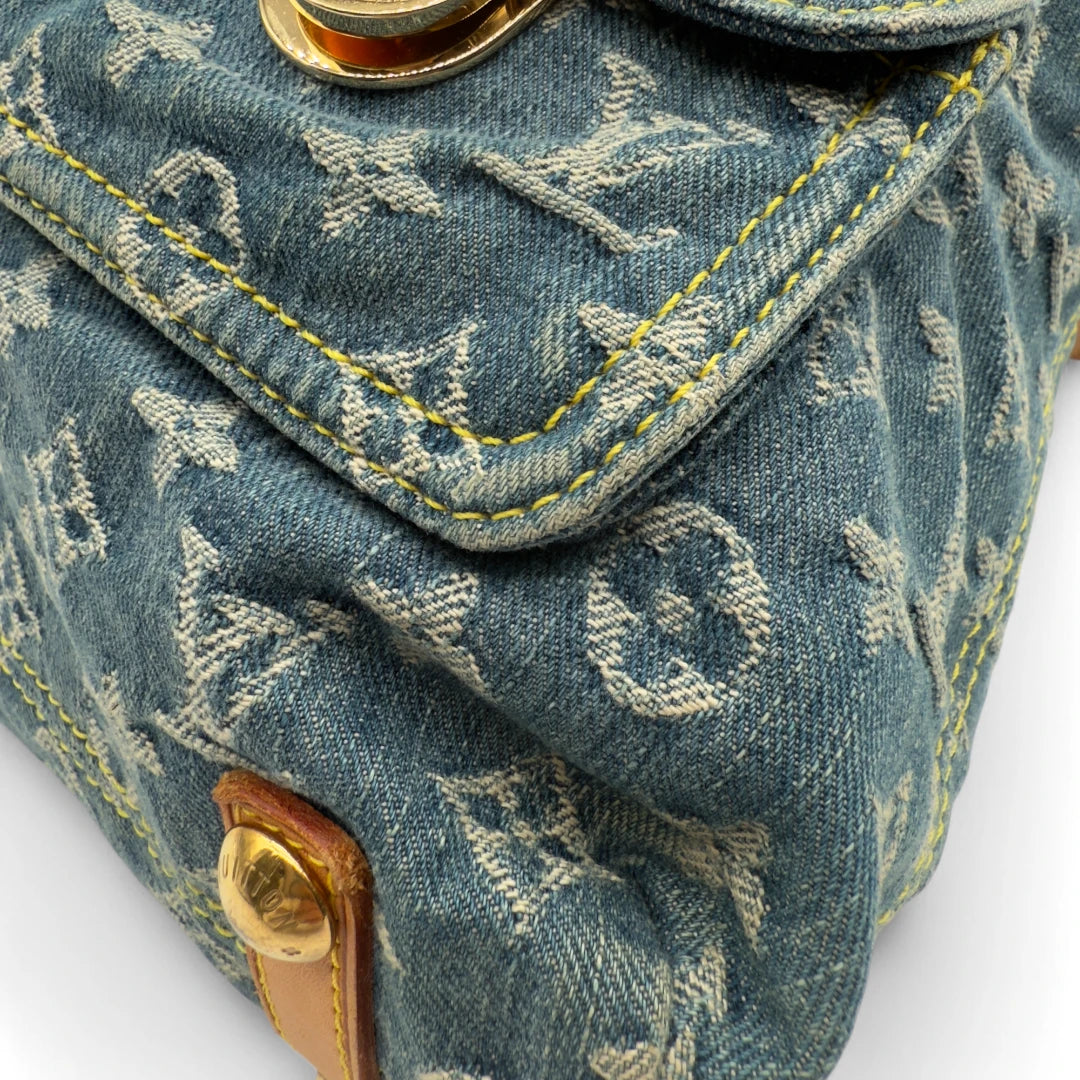 Louis Vuitton Umhängetasche Baggy GM Denim blau