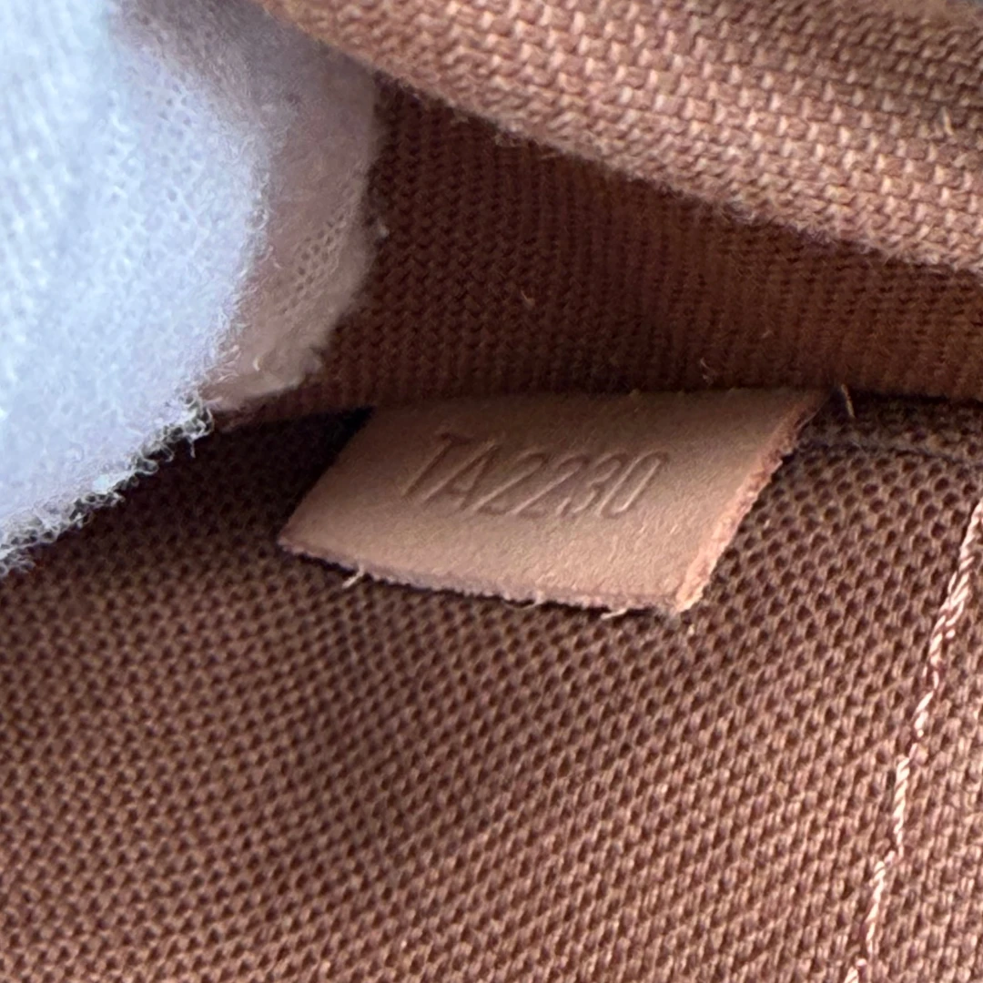 Louis Vuitton Umhängetasche Multi Pochette Accessoires