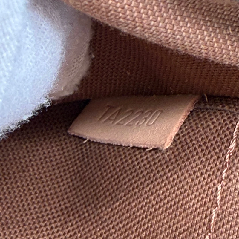 Louis Vuitton Umhängetasche Multi Pochette Accessoires