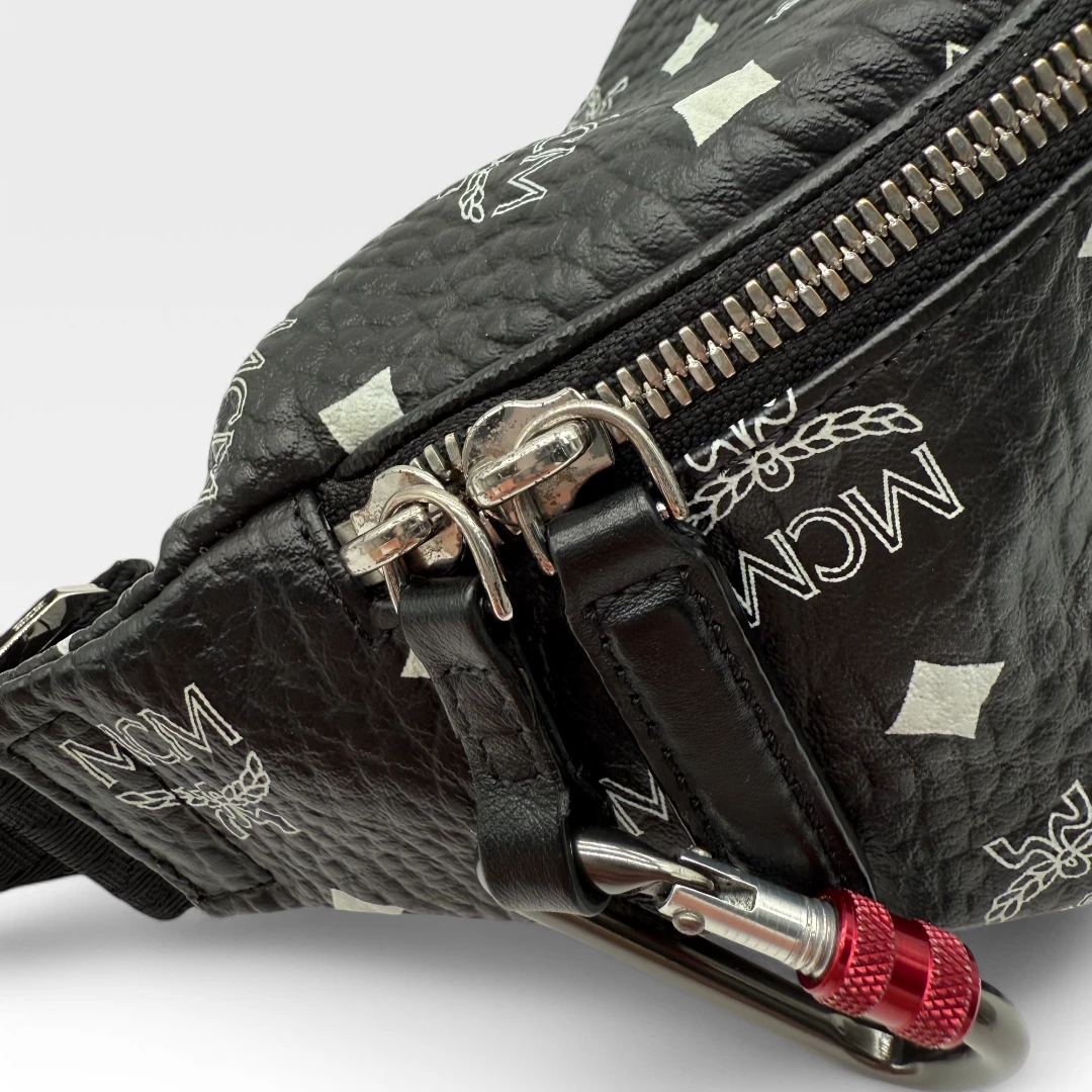MCM Bauchtasche Fursten small schwarz