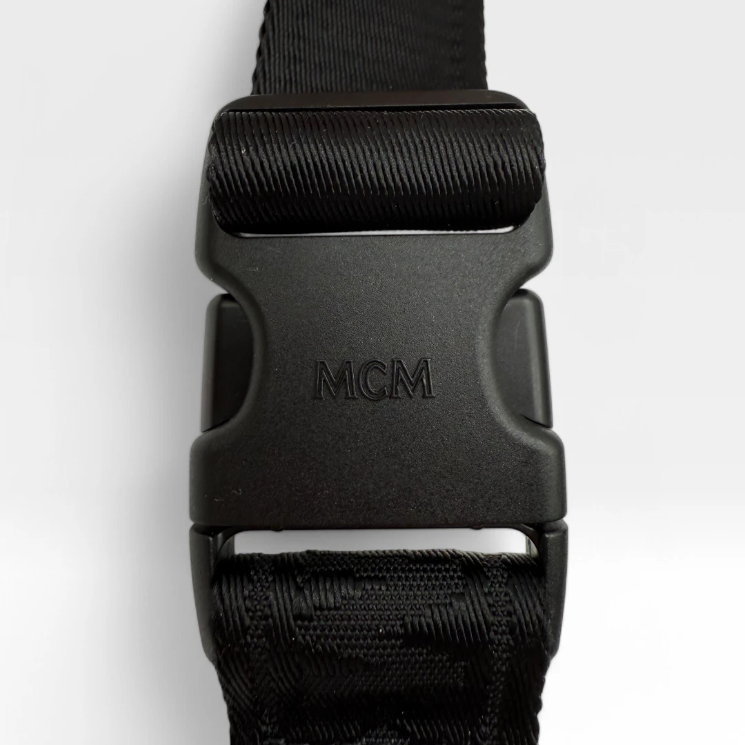 MCM Bauchtasche Fursten small schwarz