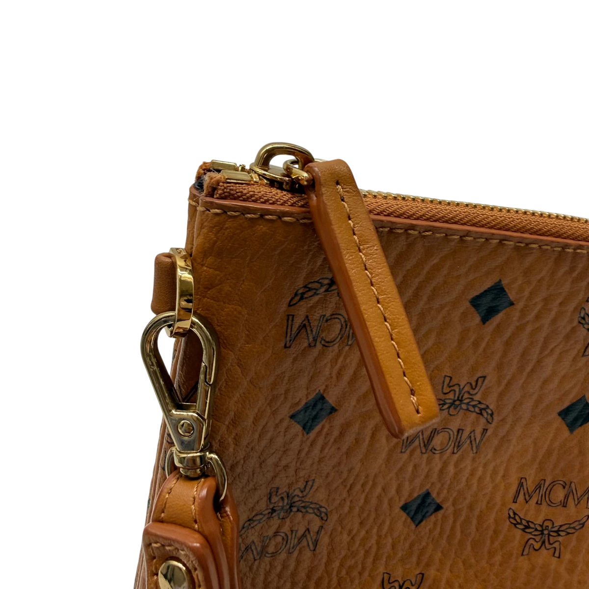 MCM Clutch visetos braun – Beschläge im Detail