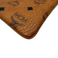 MCM Clutch visetos braun – Ecken im Detail
