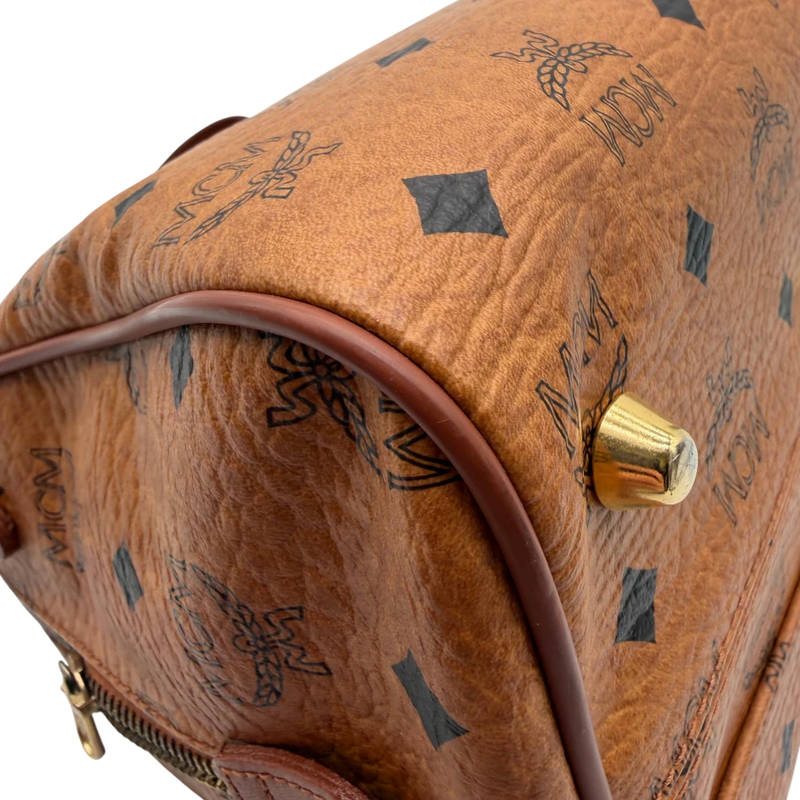 MCM Handtasche Boston mit Umhängegurt visetos braun