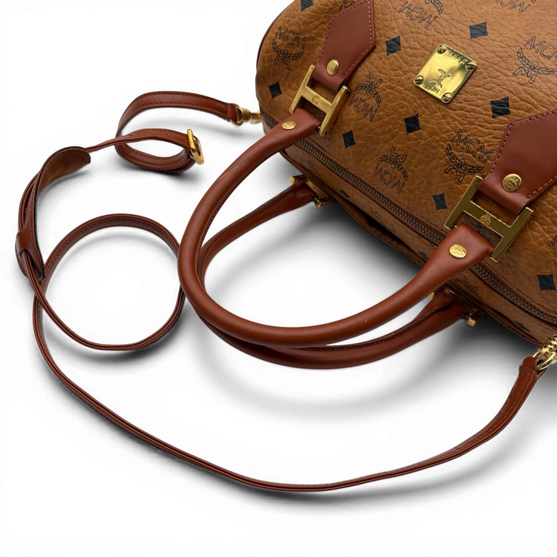 MCM Handtasche Boston mit Umhängegurt visetos braun