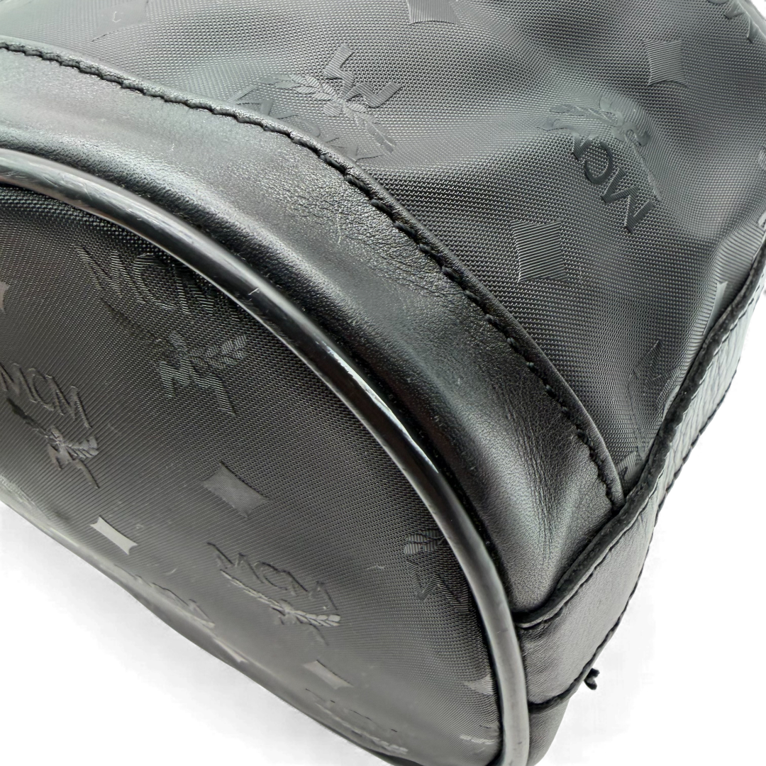 MCM Handtasche Bucket aus PVC