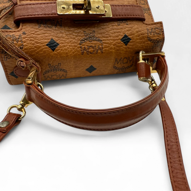 MCM Handtasche Kelly Style klein