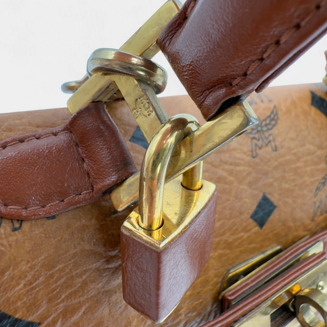 MCM Handtasche Kelly Style klein