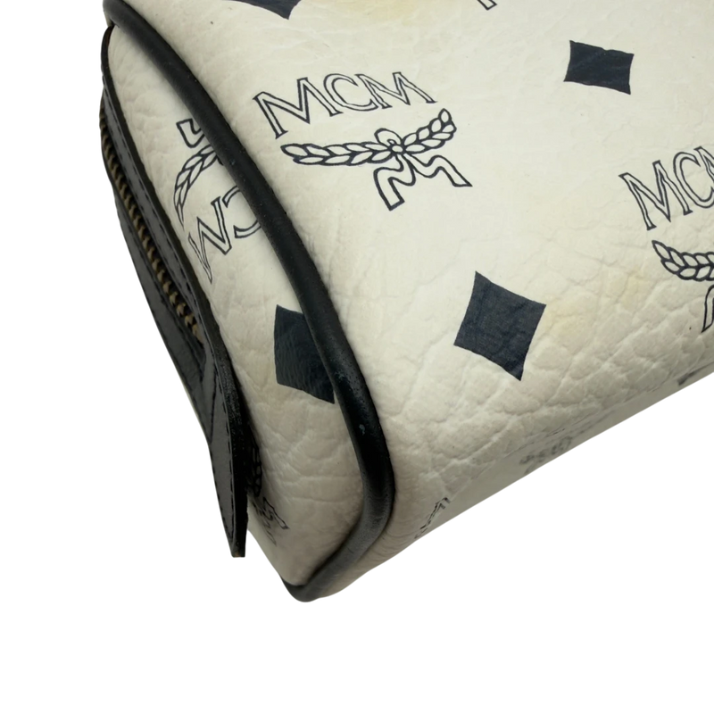 MCM Handtasche Mini Boston mit Umhängegurt visetos weiß
