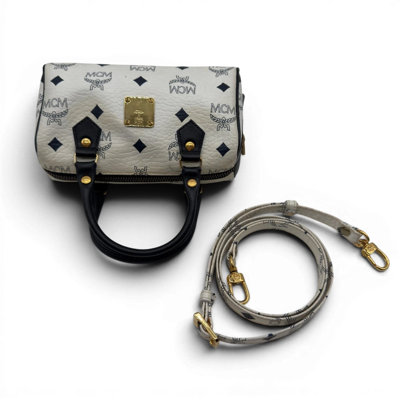 MCM Handtasche Mini Boston mit Umhängegurt visetos weiß