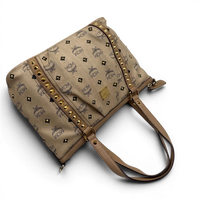 MCM Handtasche mit Nieten