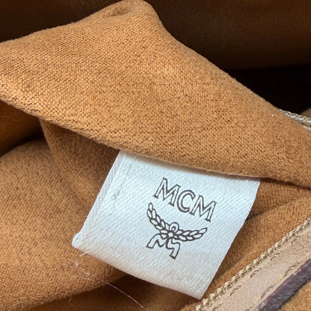 MCM Handtasche mit Nieten