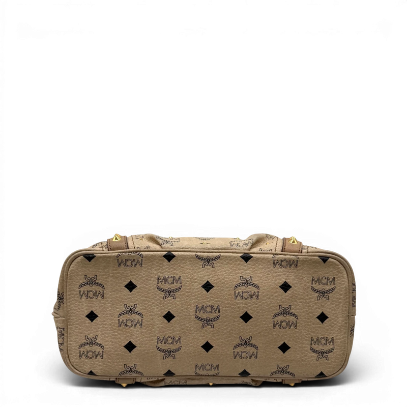 MCM Handtasche mit Nieten