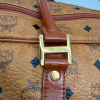 MCM Reisetasche visetos braun – Beschläge im Detail