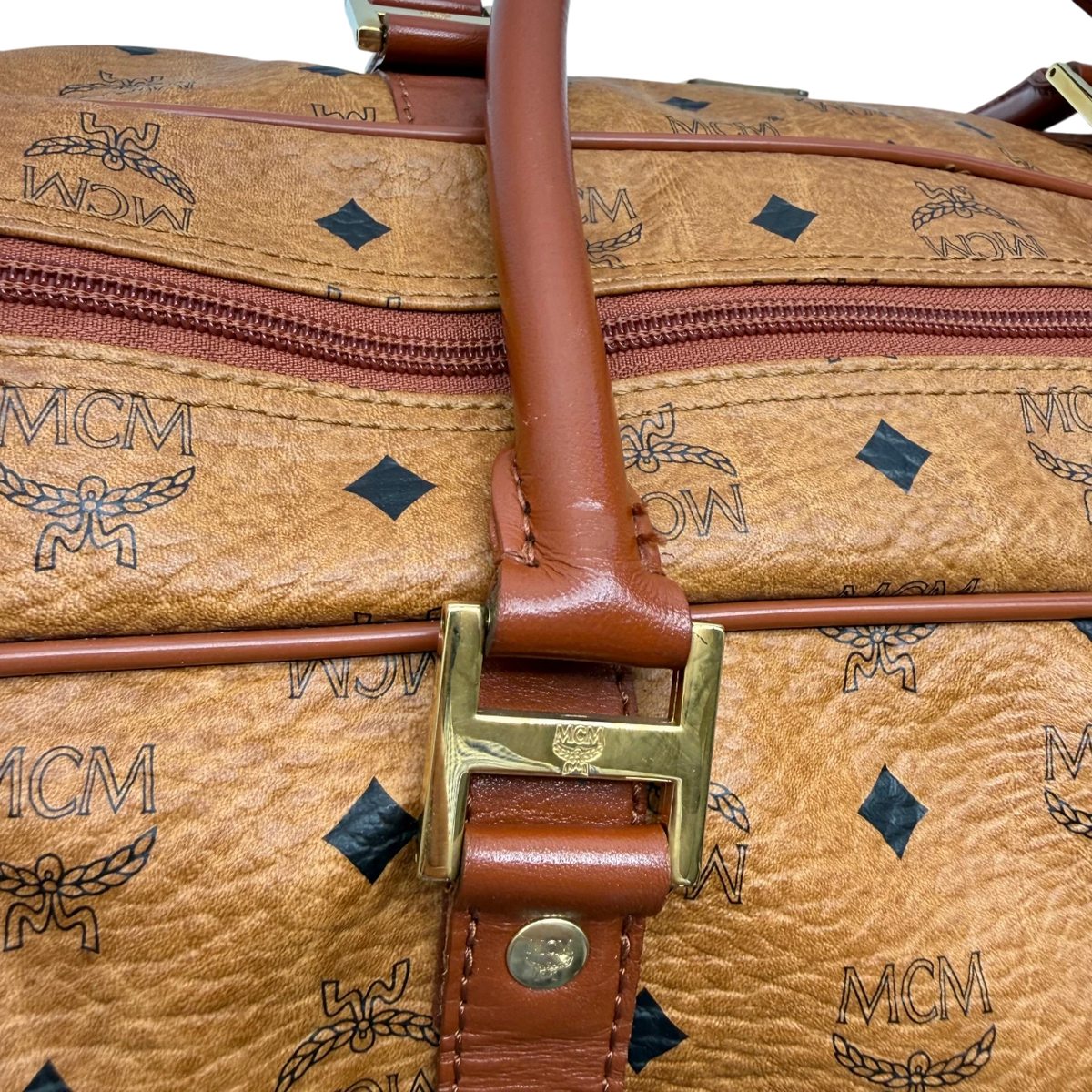MCM Reisetasche visetos braun – Beschläge im Detail