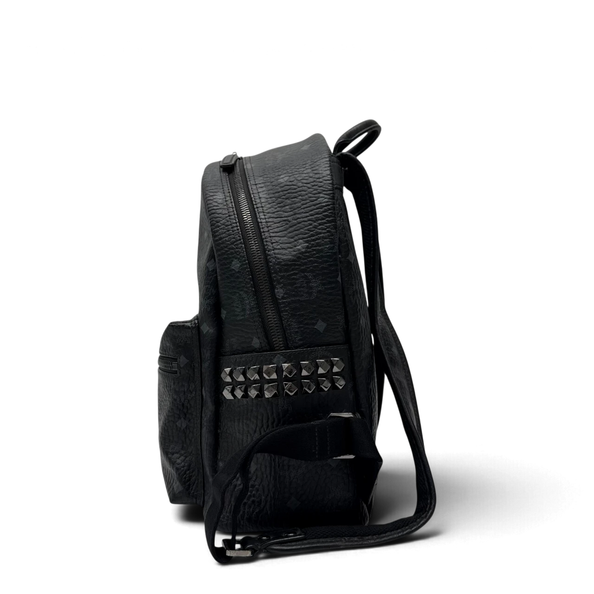 MCM Rucksack Stark medium visetos schwarz – Seitenansicht