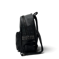 MCM Rucksack Stark medium visetos schwarz – Seitenansicht