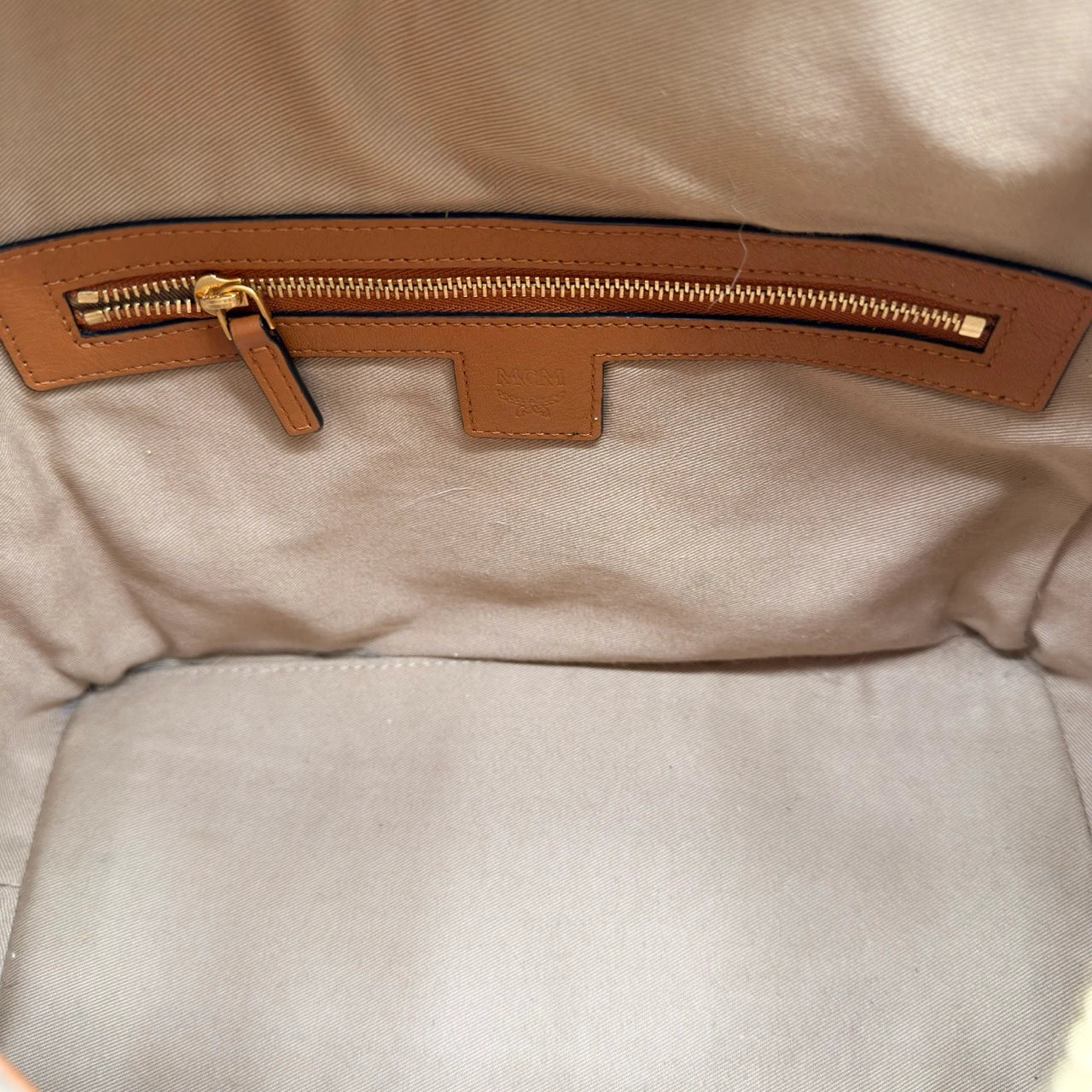 MCM Schultertasche Klara Hobo medium visetos braun