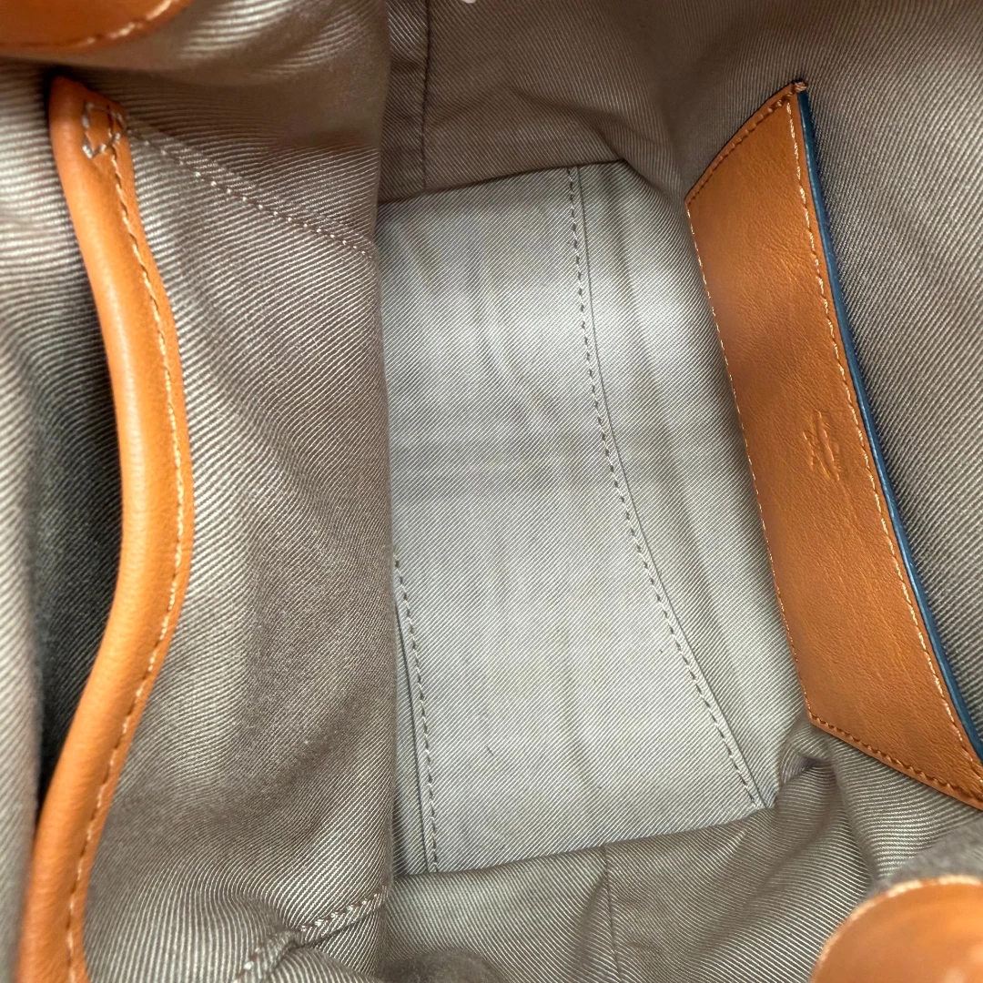 MCM Schultertasche Soft Berlin Bucket small