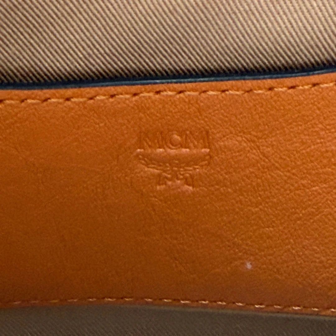 MCM Schultertasche Soft Berlin Bucket small