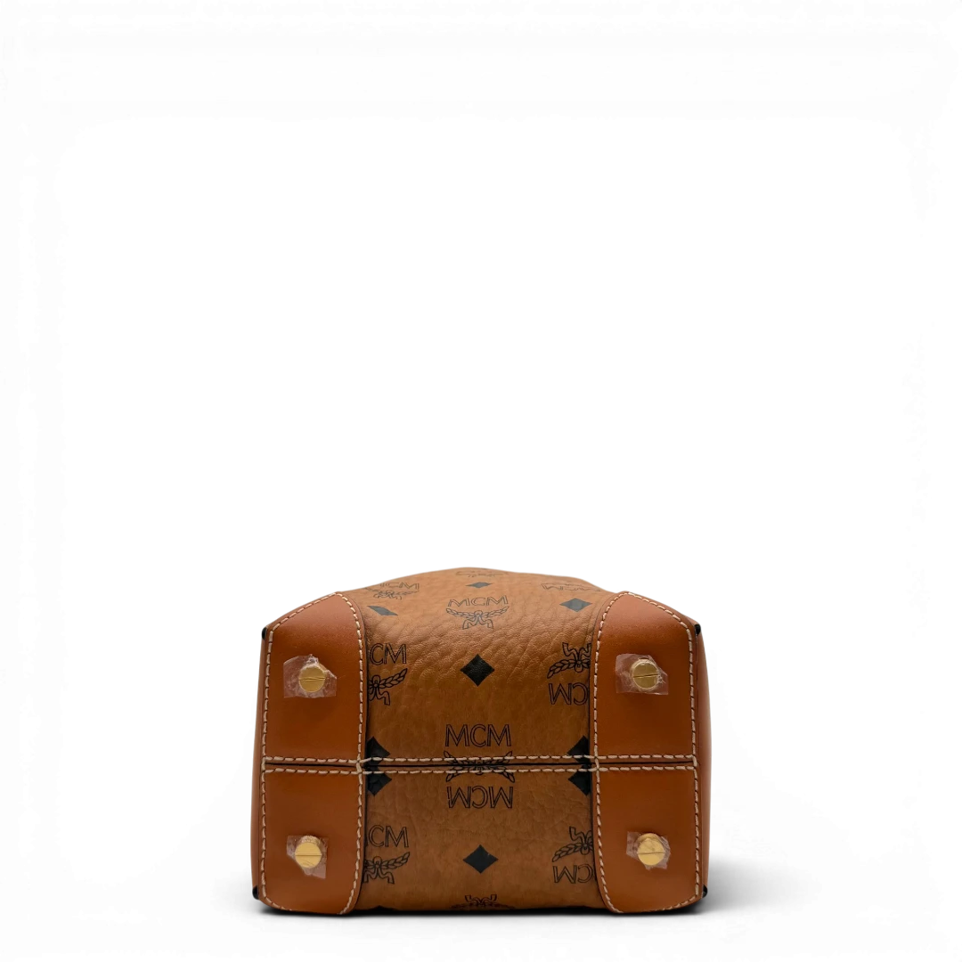 MCM Schultertasche Soft Berlin Bucket small