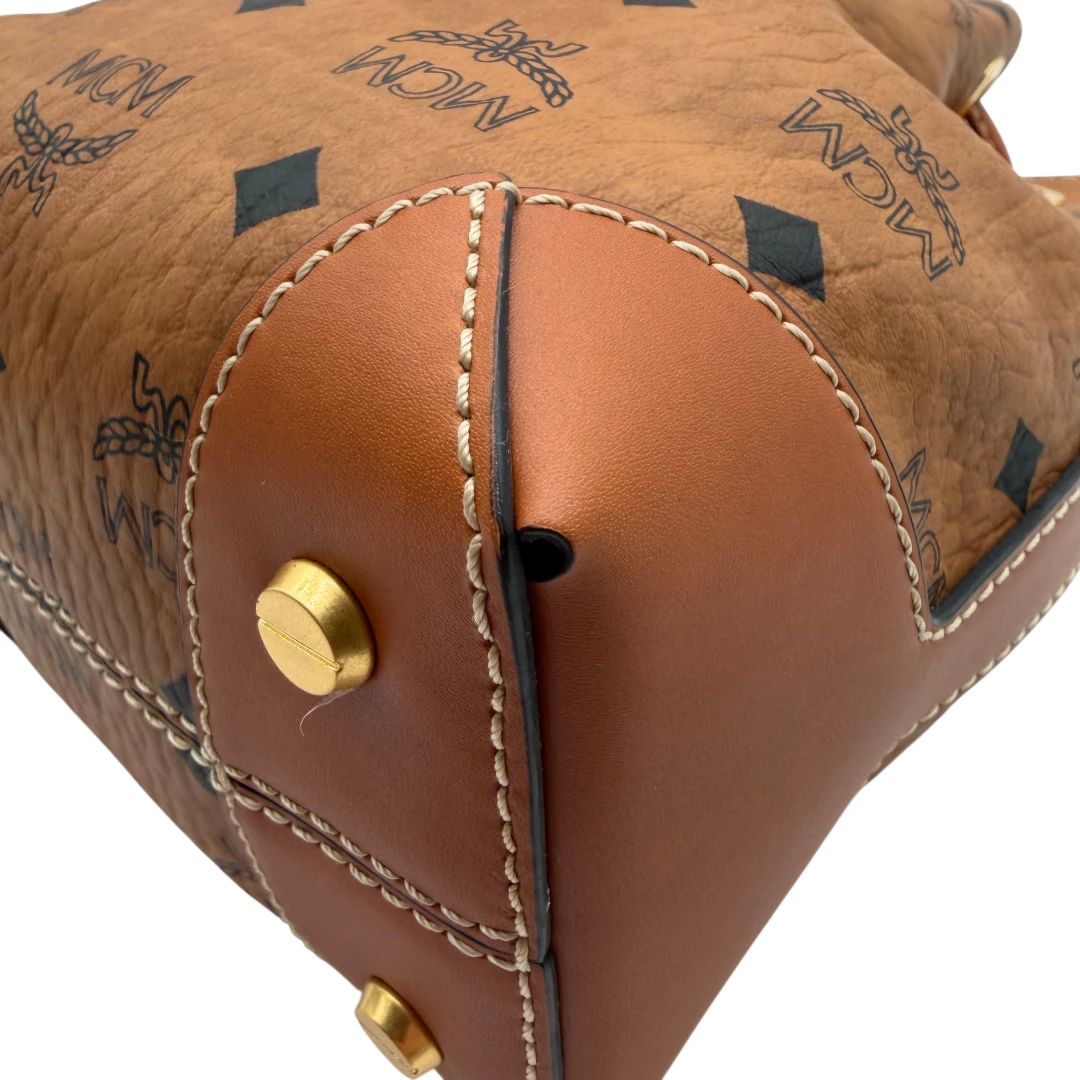 MCM Schultertasche Soft Berlin Bucket small