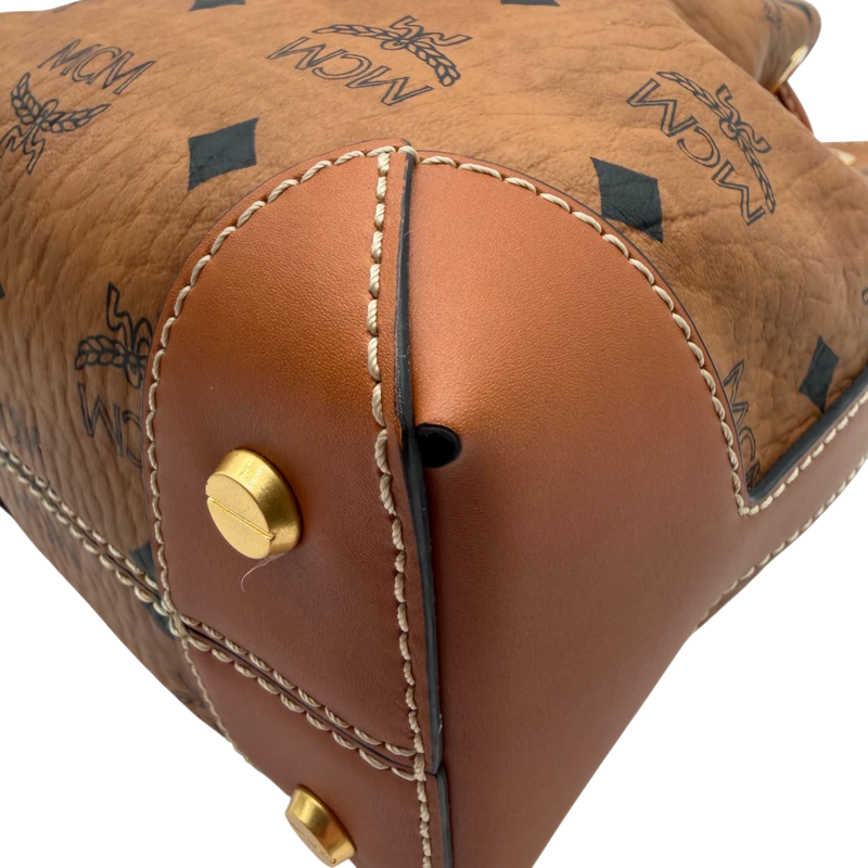 MCM Schultertasche Soft Berlin Bucket small