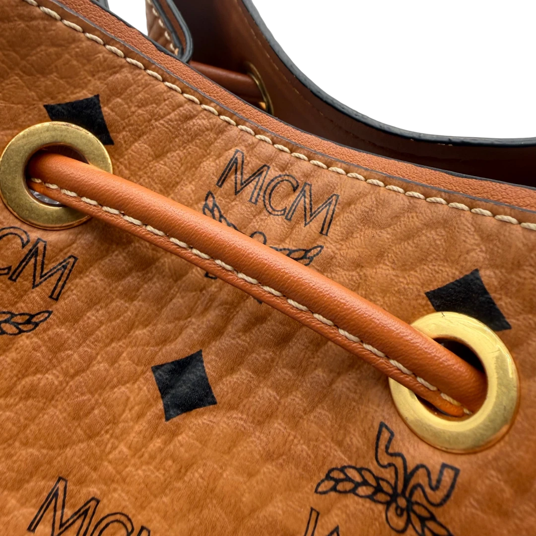 MCM Schultertasche Soft Berlin Bucket
