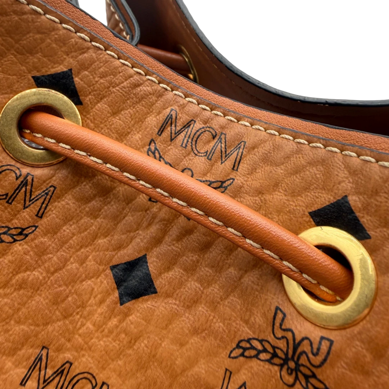 MCM Schultertasche Soft Berlin Bucket