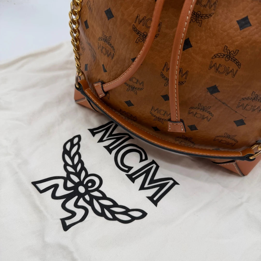 MCM Schultertasche Soft Berlin Bucket