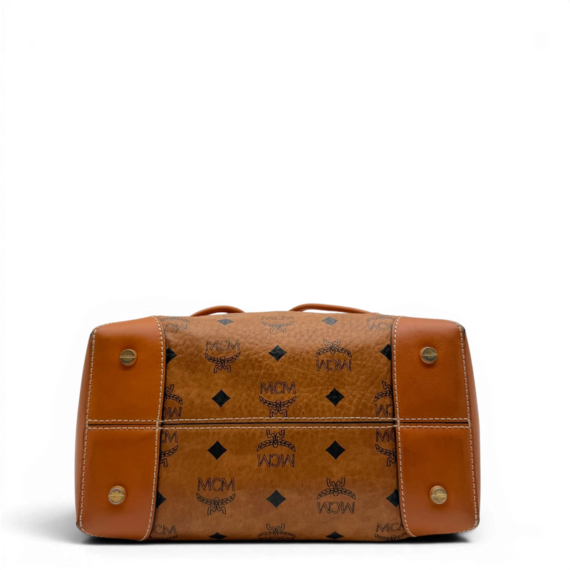 MCM Schultertasche Soft Berlin Bucket