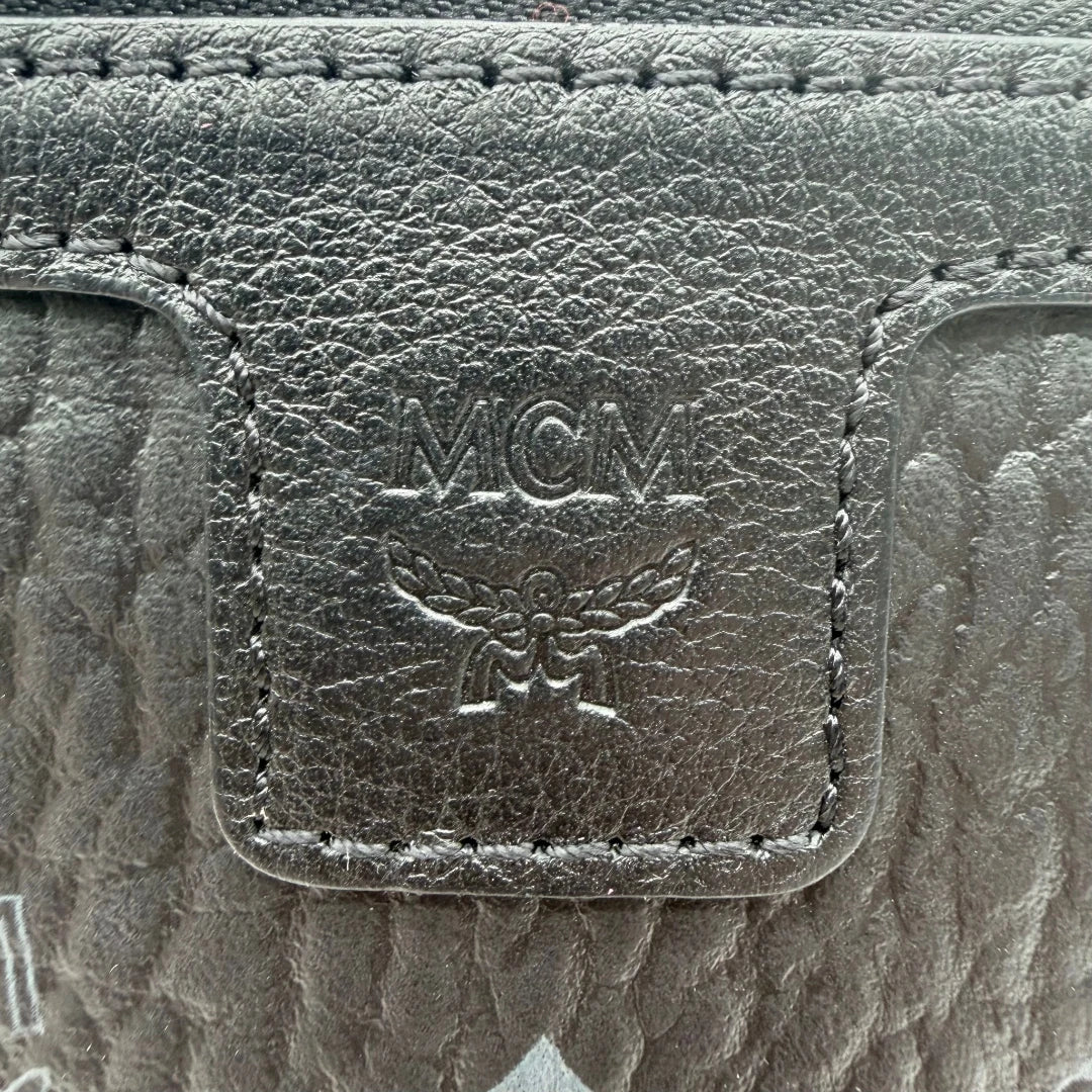 MCM Shopper Liz mit Pochette