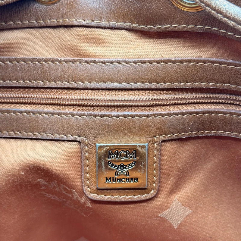 MCM Umhängetasche Beuteltasche small