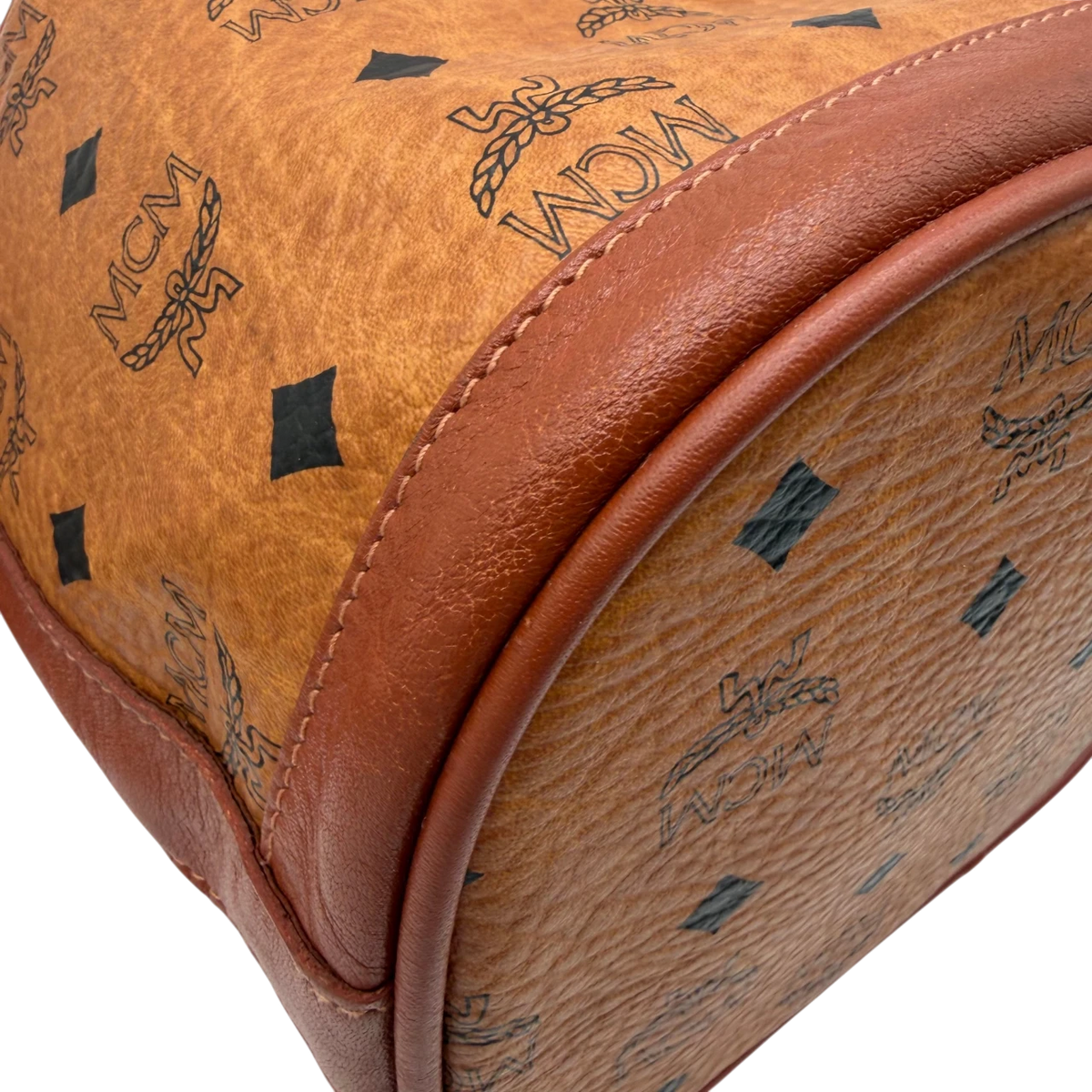 MCM Umhängetasche Bucket visetos braun