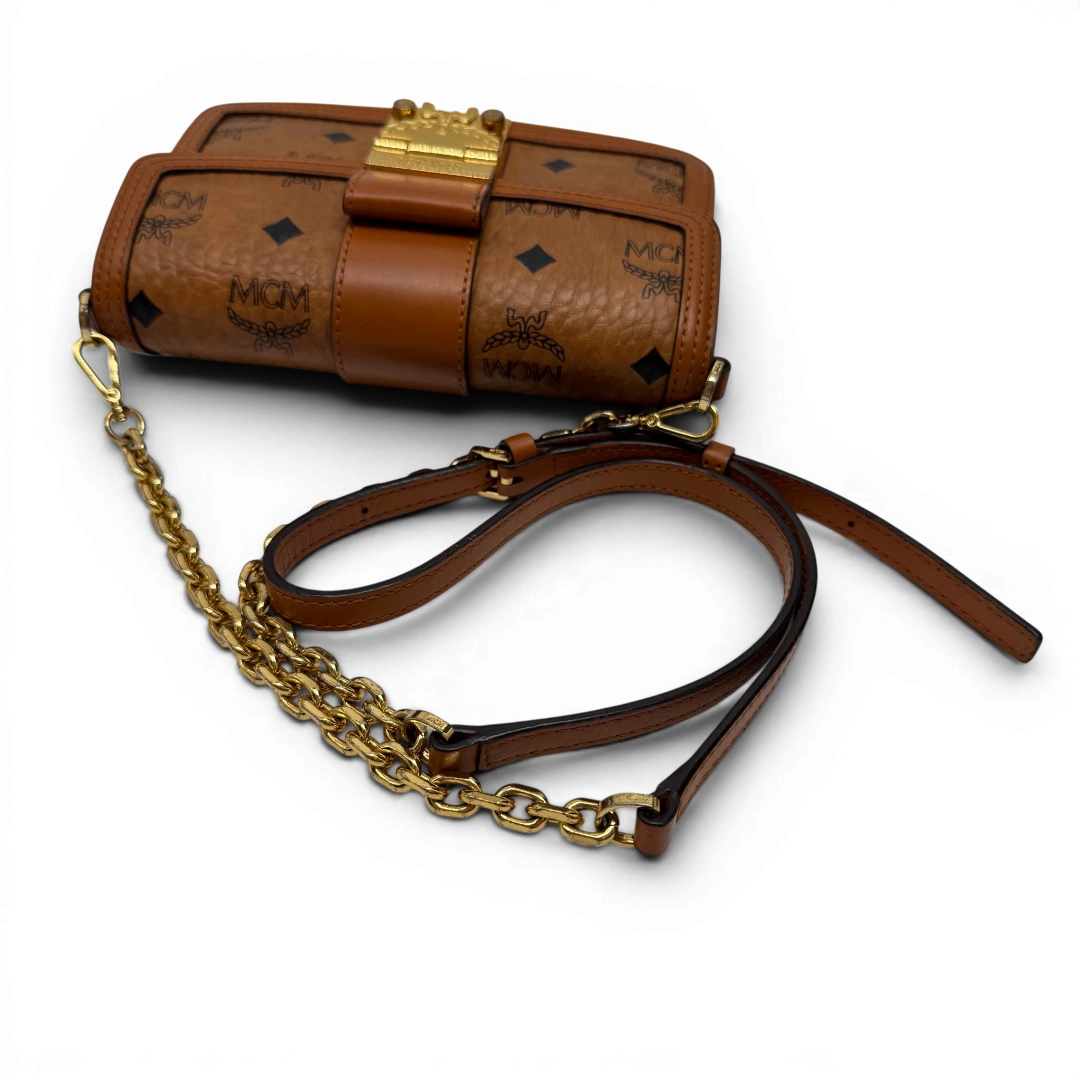 MCM Tracy Wallet On Chain Crossbody Bag