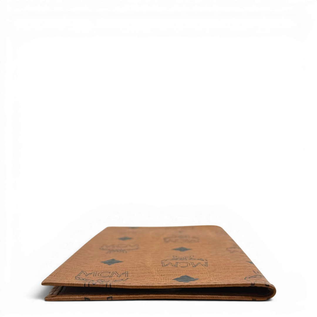 MCM Case