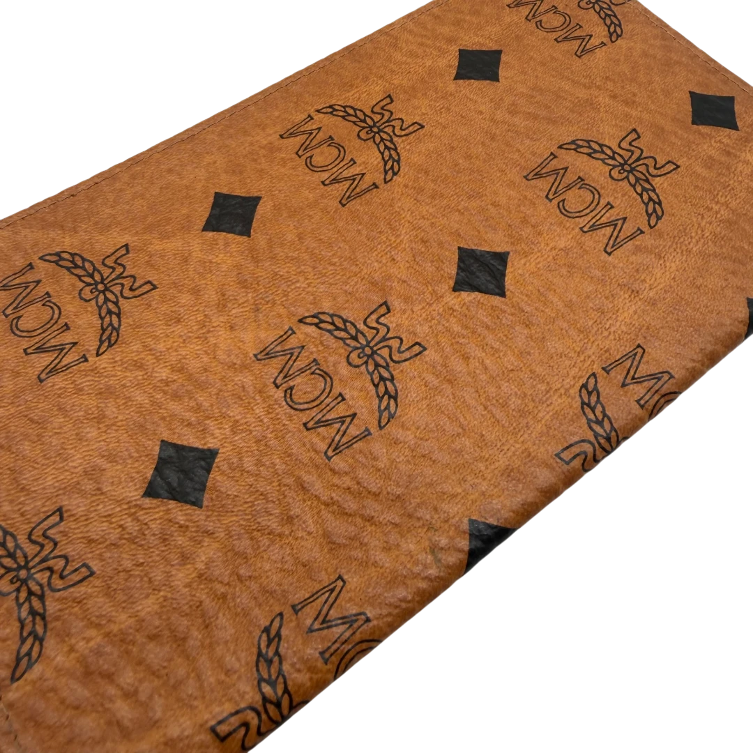 MCM Case