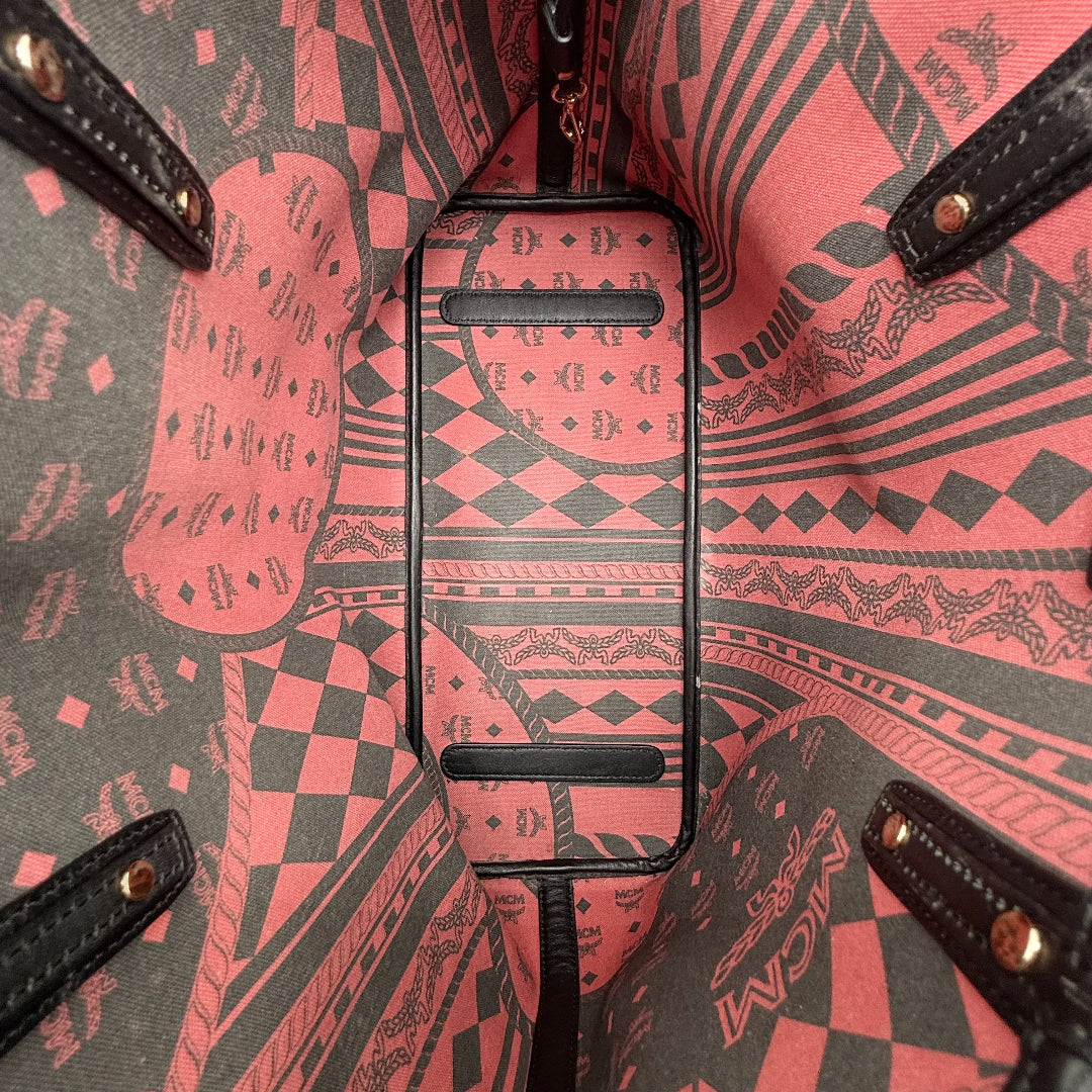 MCM Shopper Liz